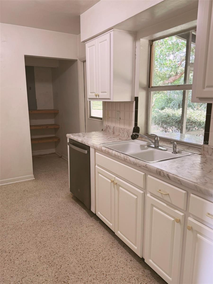 SPRING HILL - Residential Lease