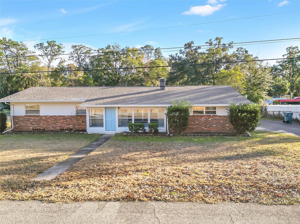 Photo of 3418 SE 13th Place, Ocala, FL 34471 (MLS # O6376063)