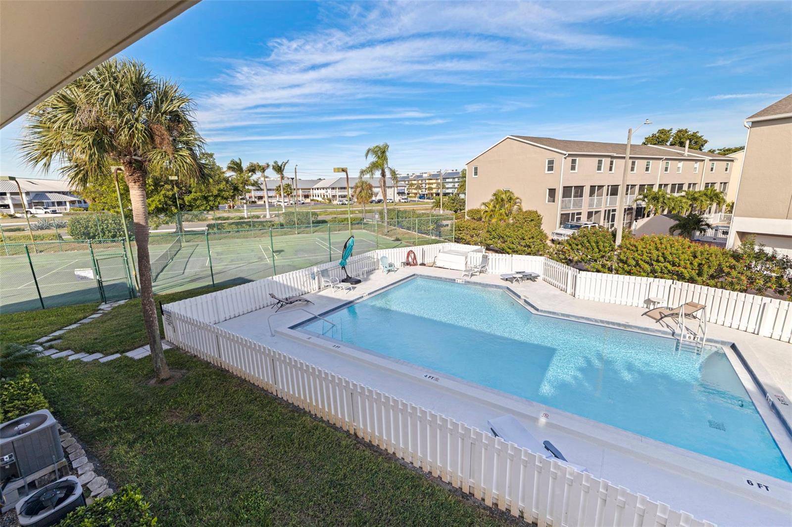 OLD ISLAND INN CONDO - Residential