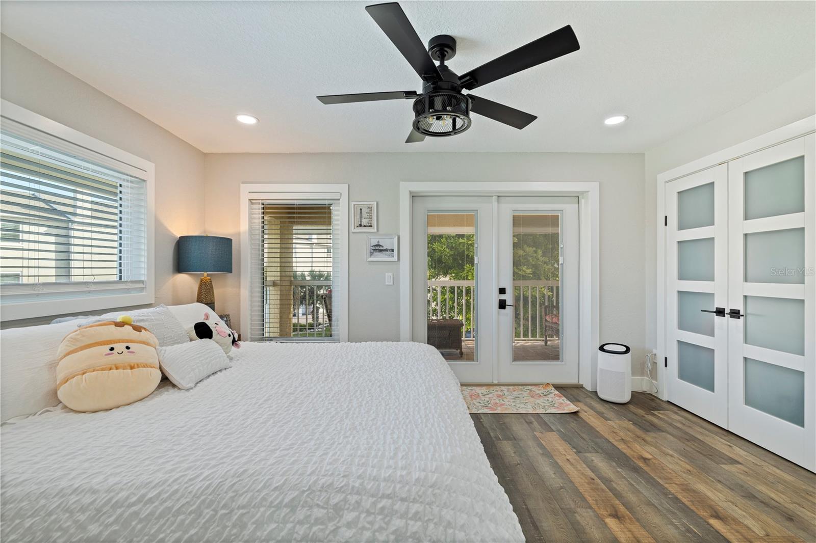 OLD ISLAND INN CONDO - Residential