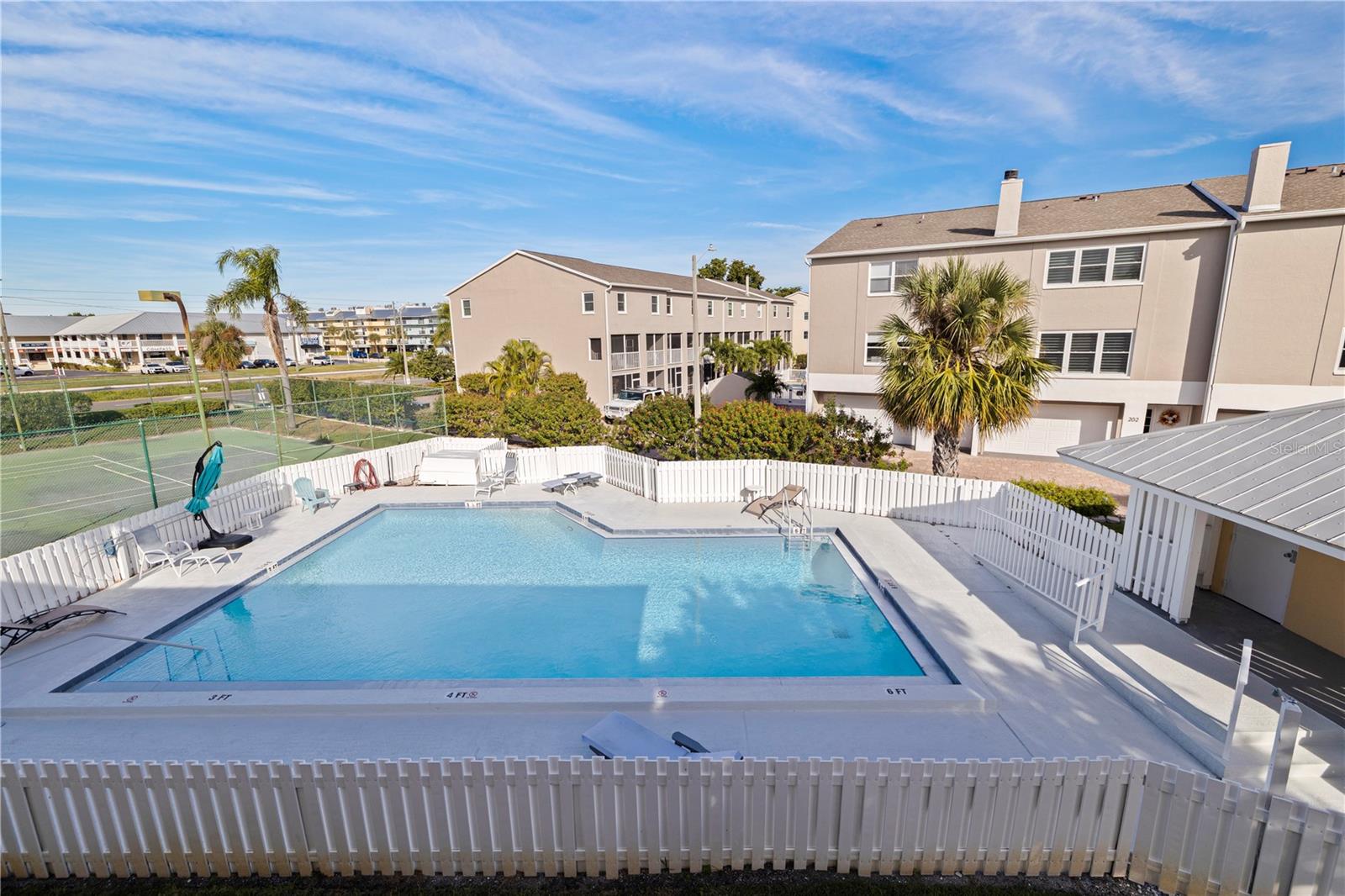 OLD ISLAND INN CONDO - Residential