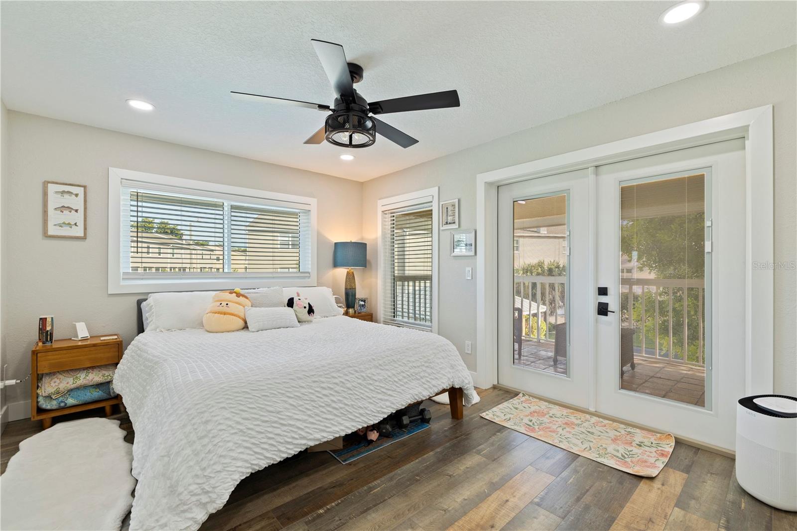 OLD ISLAND INN CONDO - Residential