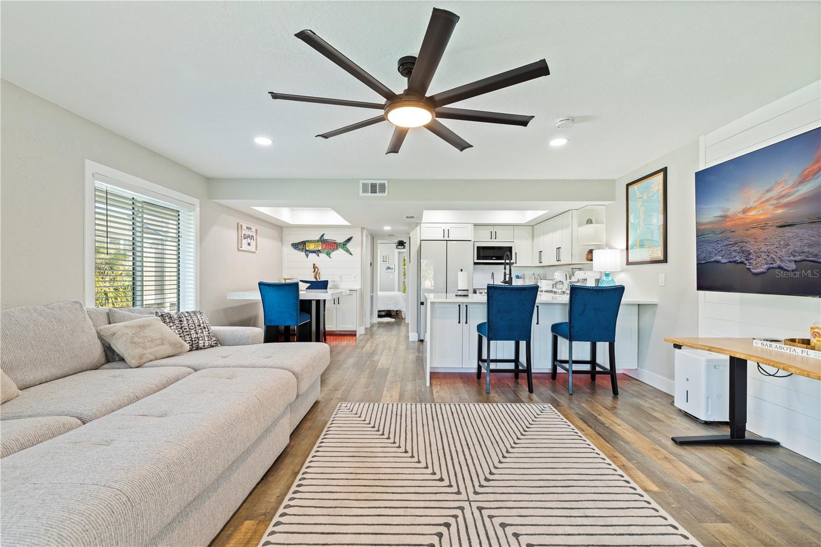 OLD ISLAND INN CONDO - Residential