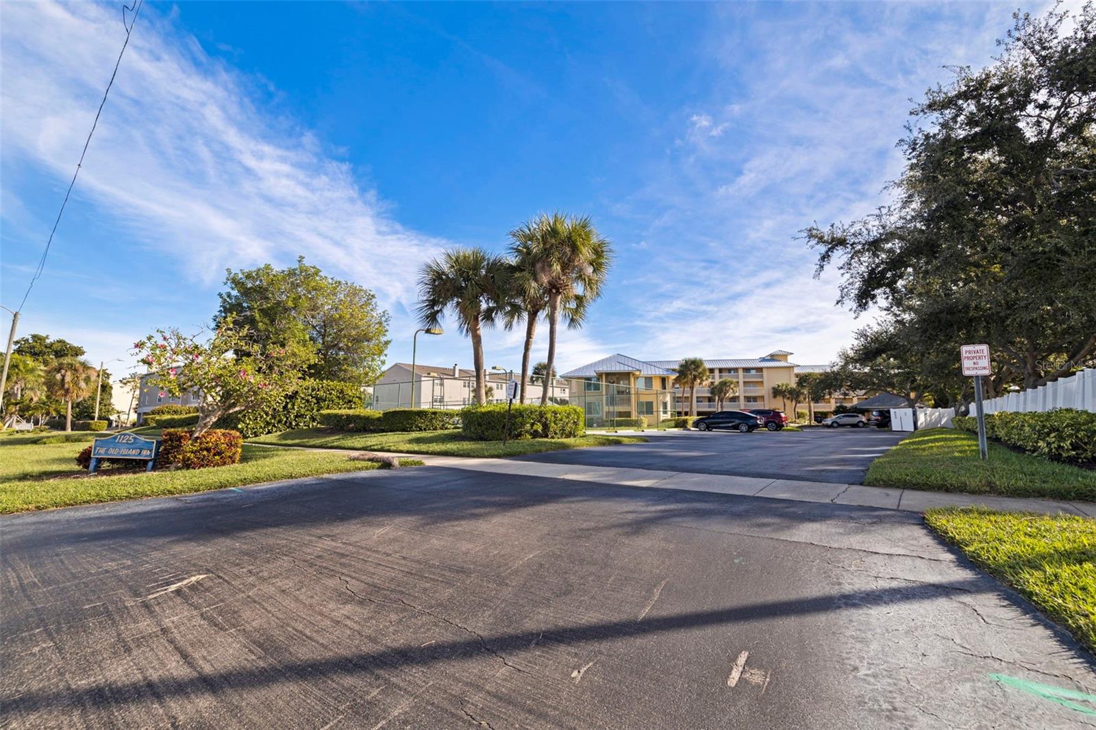 OLD ISLAND INN CONDO - Residential