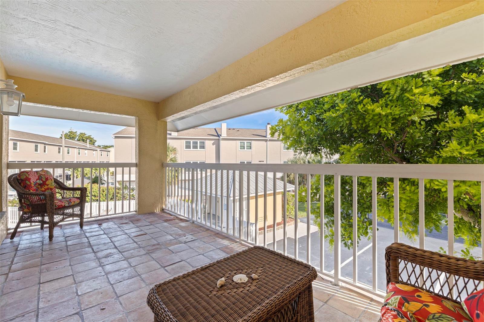 OLD ISLAND INN CONDO - Residential