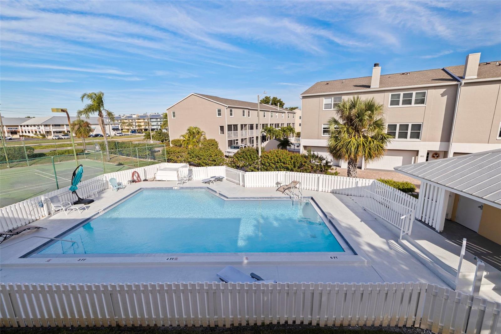 OLD ISLAND INN CONDO - Residential