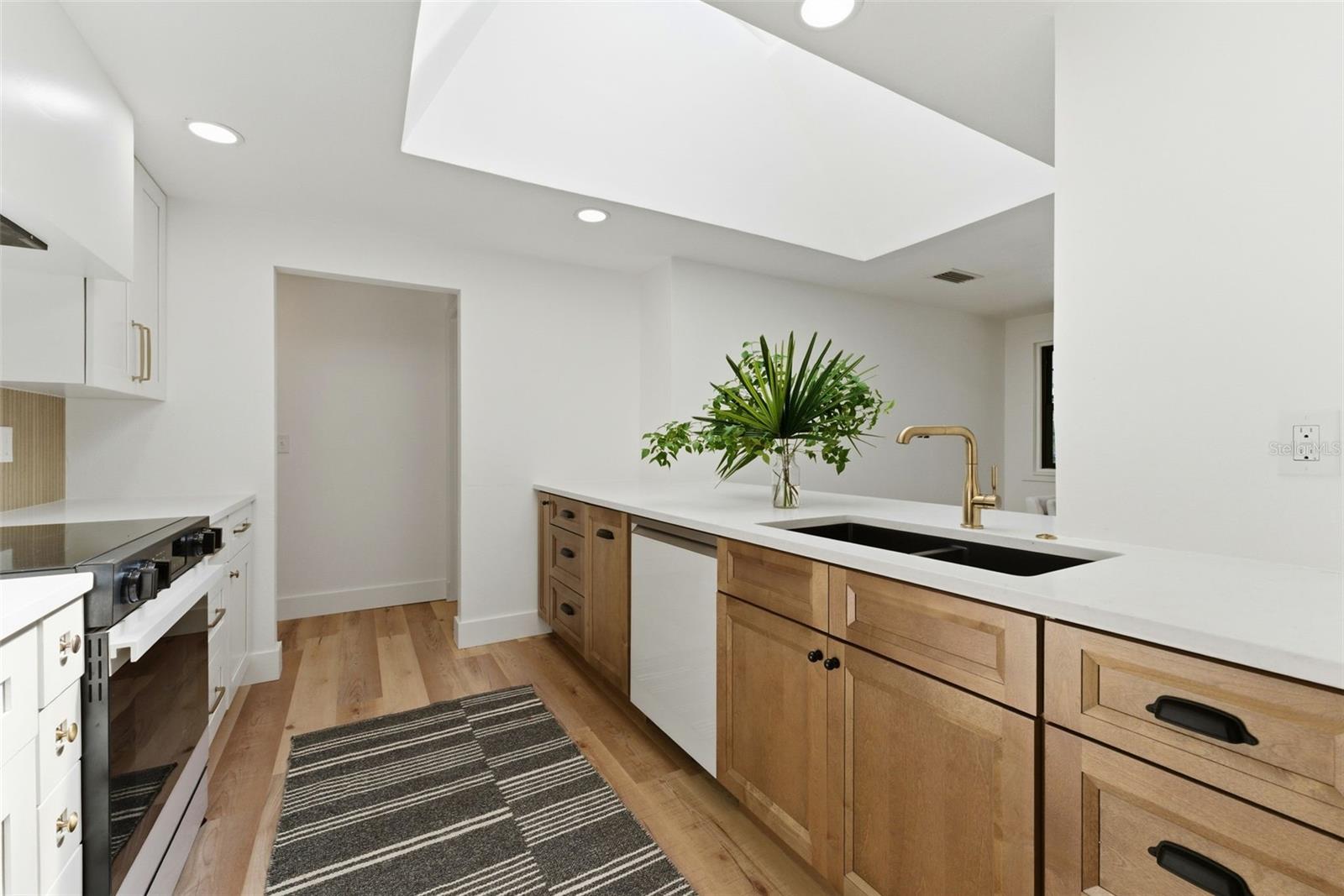 ENGLEWOOD GARDENS UNIT 4 - Residential