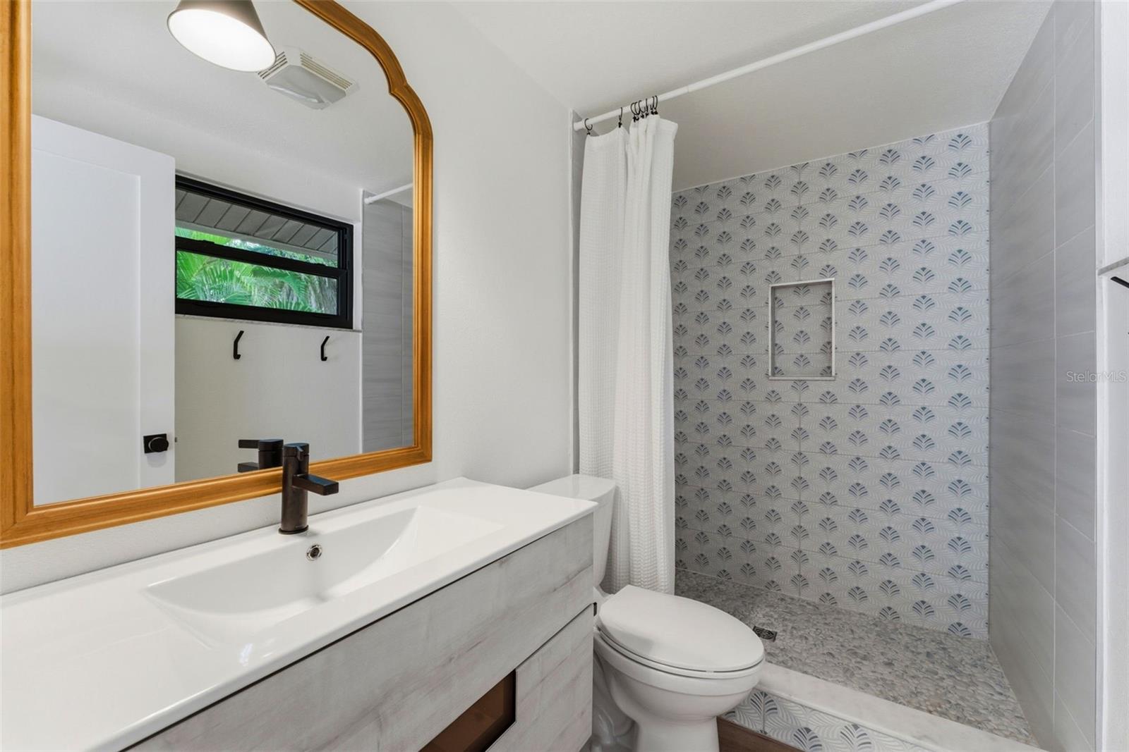 ENGLEWOOD GARDENS UNIT 4 - Residential