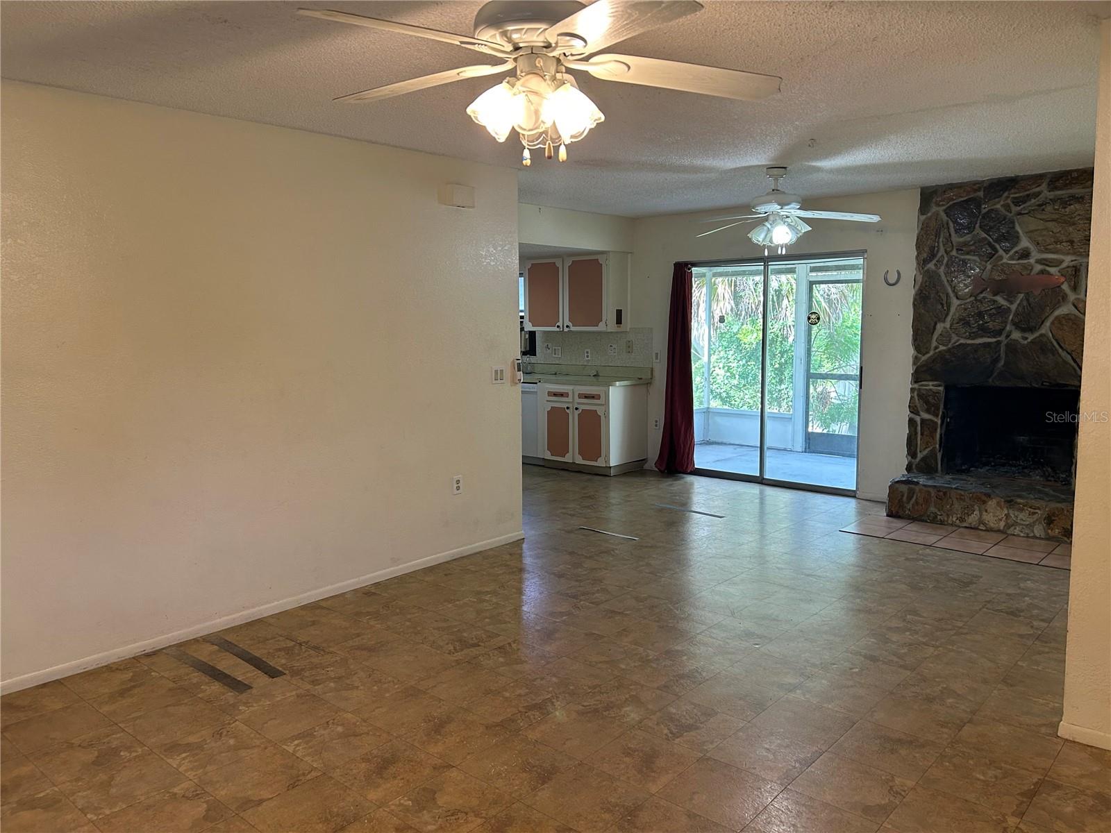6159 WAYSIDE COURT