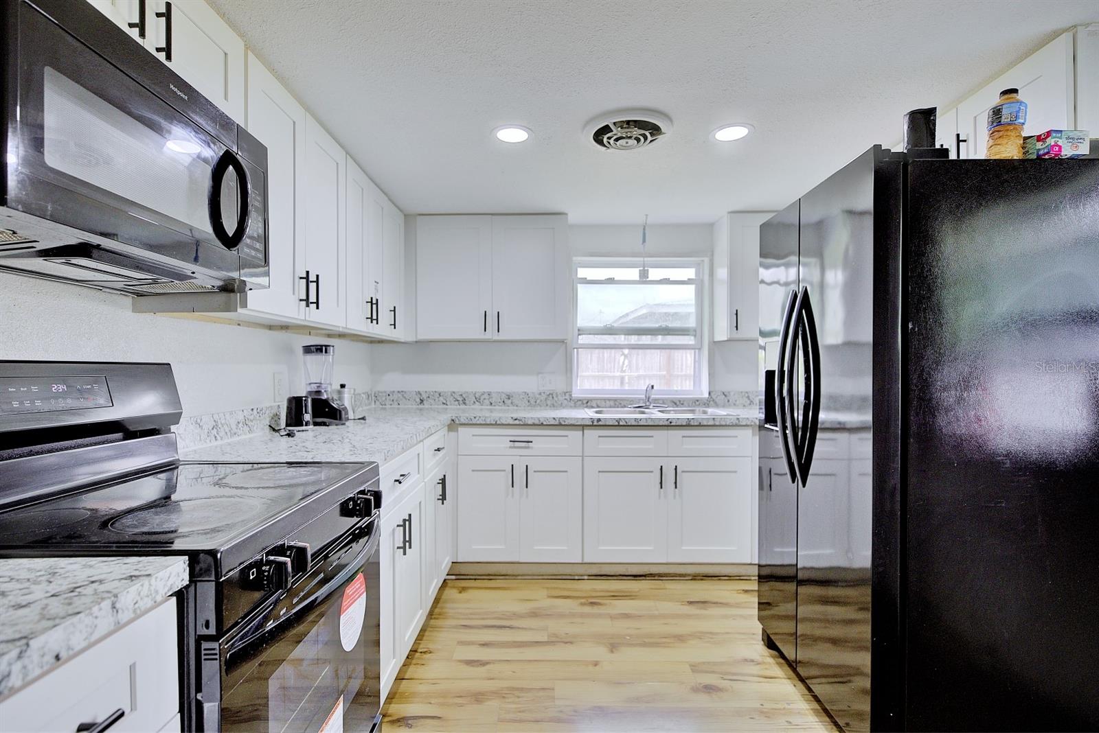 TOWN OF AVON PARK - Residential