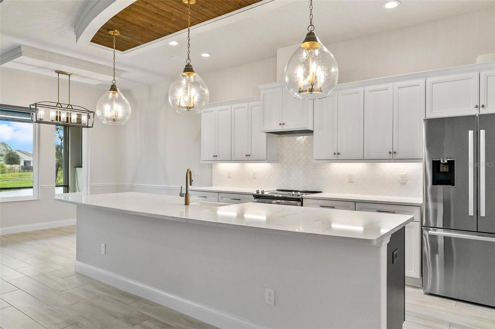 MARINA DEL PALMA - Residential Lease