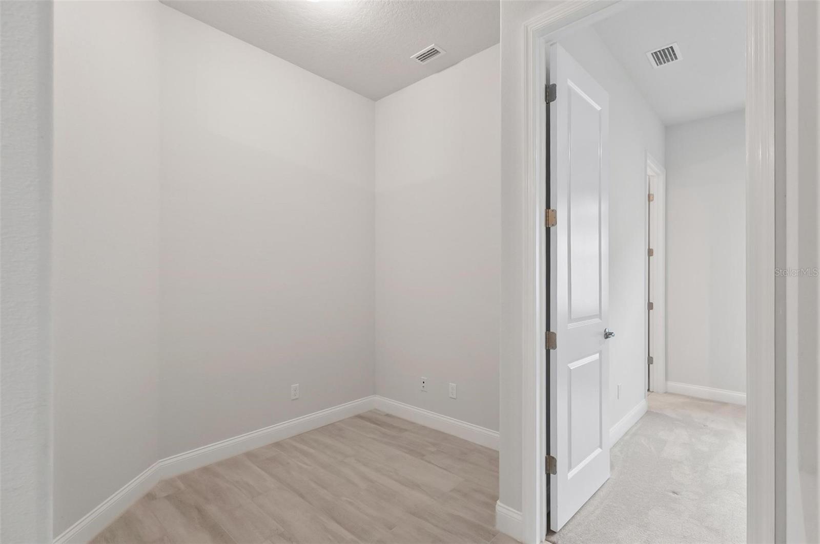 MARINA DEL PALMA - Residential Lease