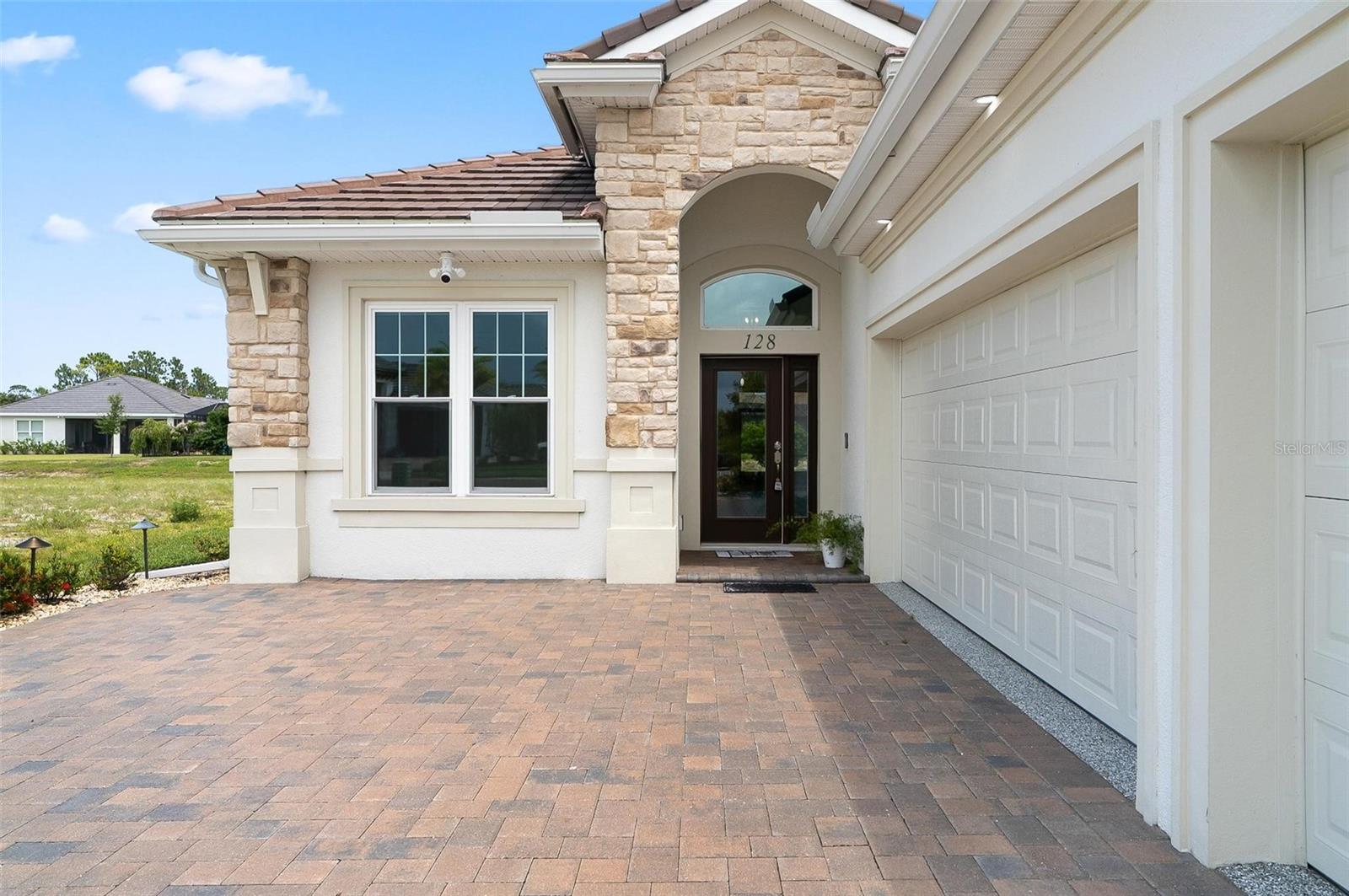 MARINA DEL PALMA - Residential Lease