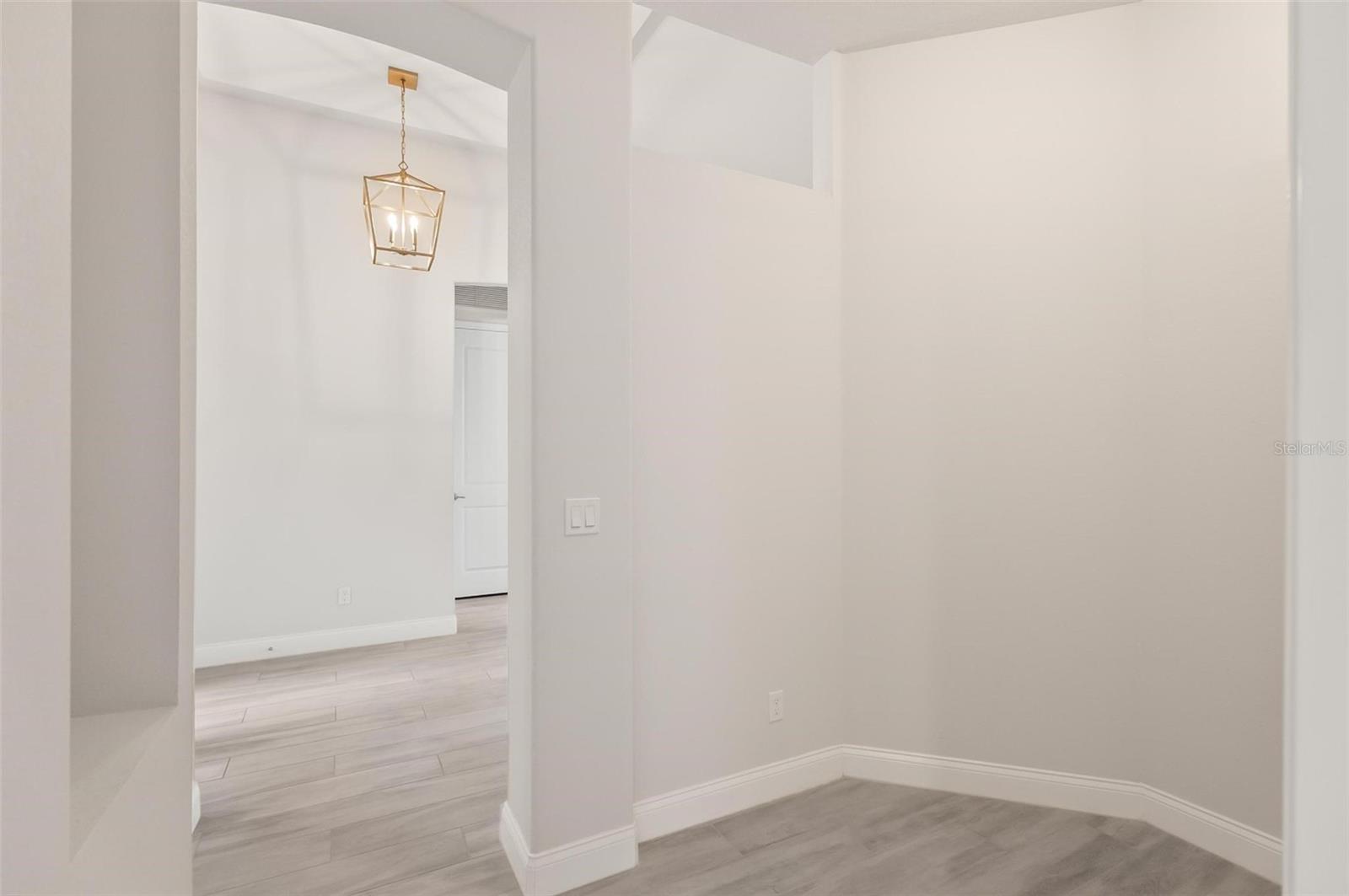 MARINA DEL PALMA - Residential Lease