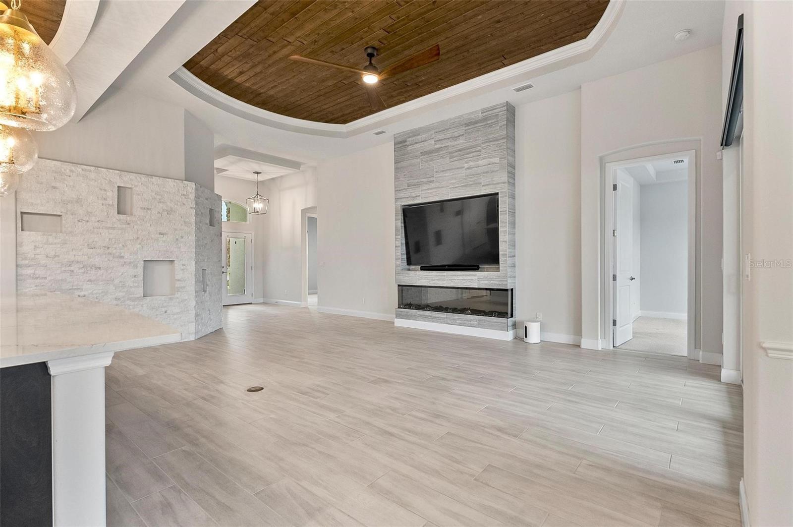 MARINA DEL PALMA - Residential Lease