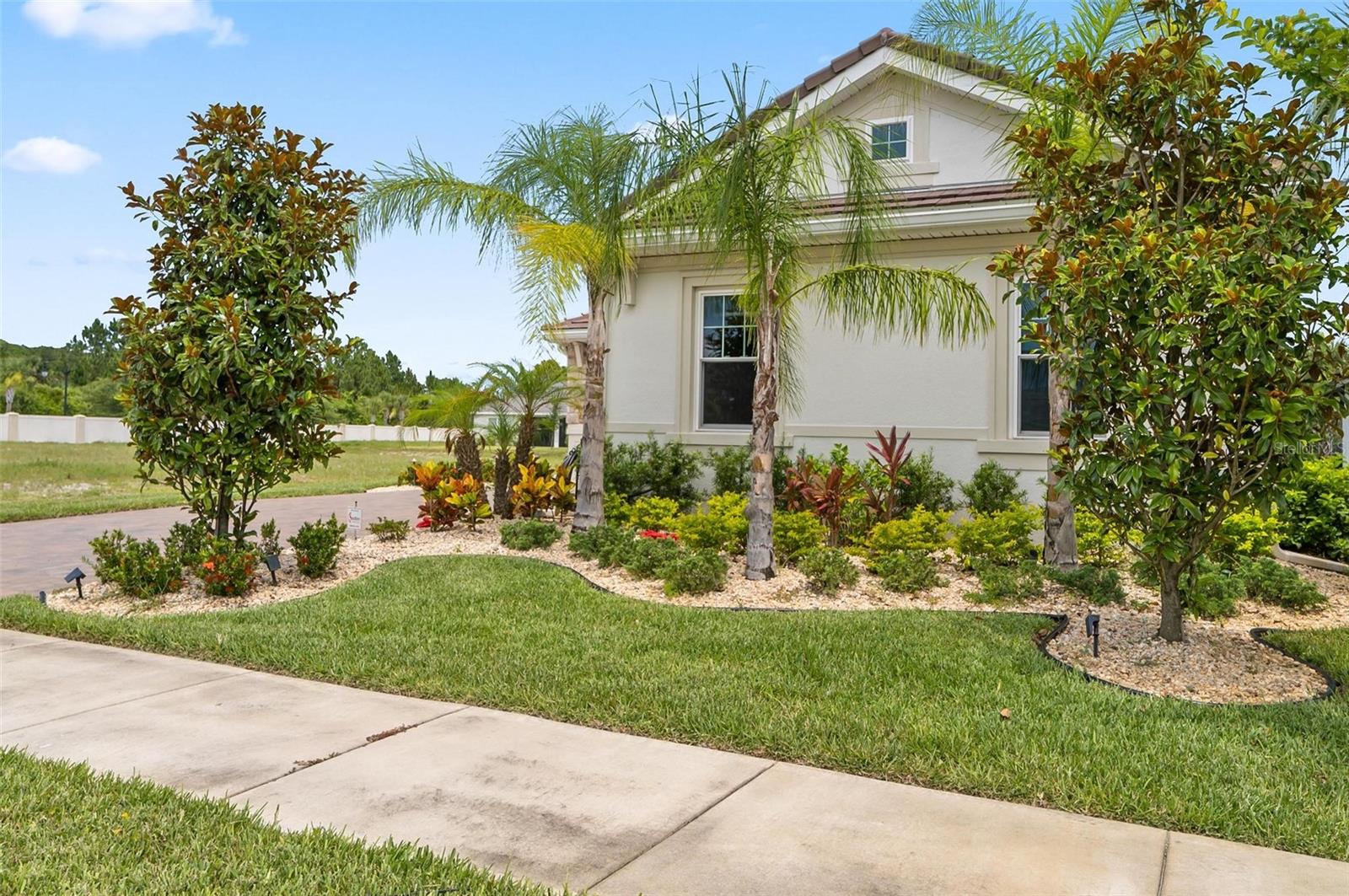 MARINA DEL PALMA - Residential Lease