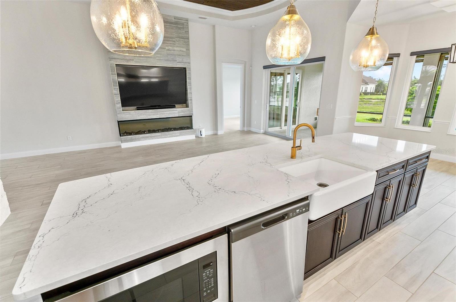 MARINA DEL PALMA - Residential Lease