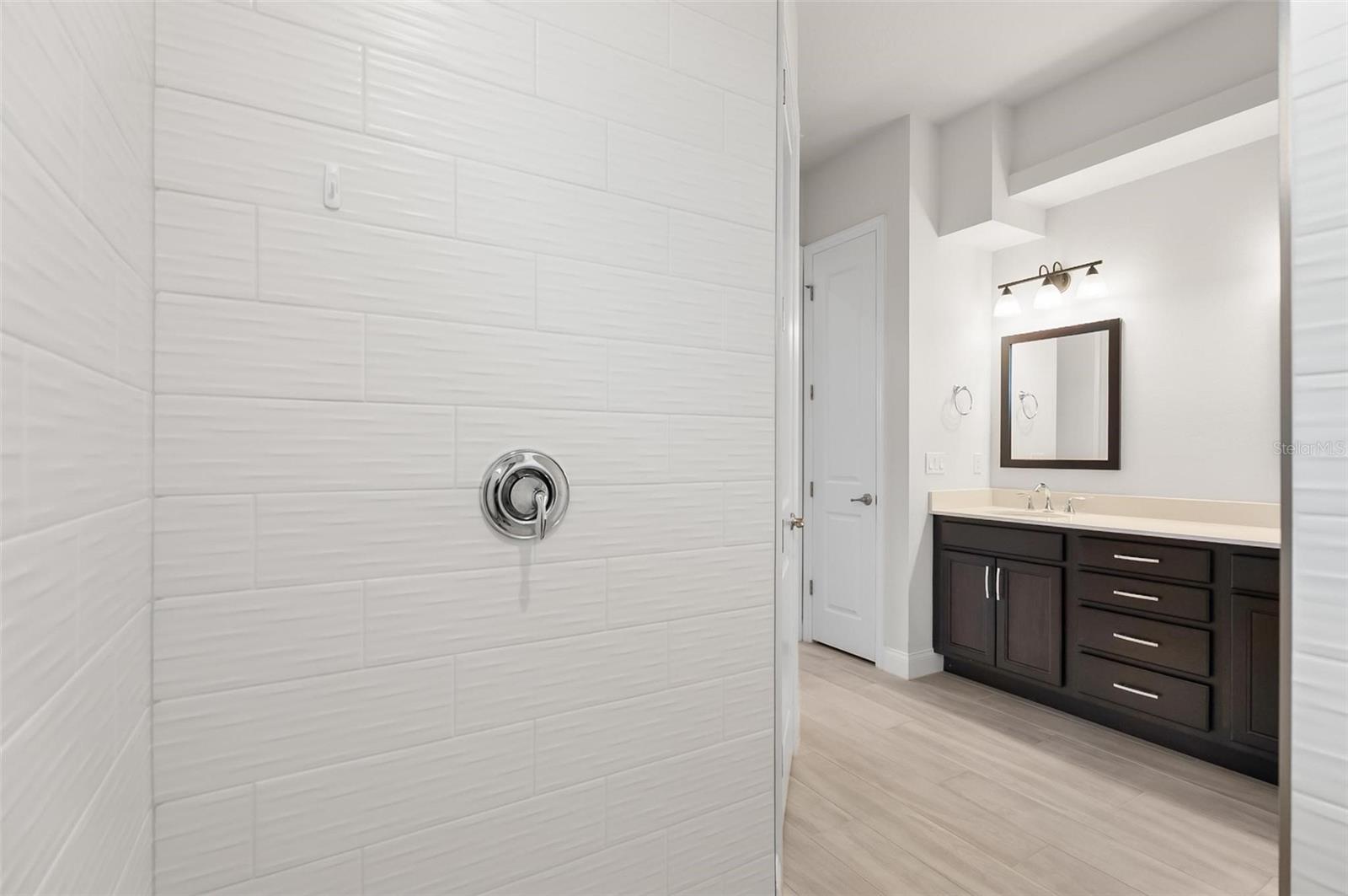 MARINA DEL PALMA - Residential Lease