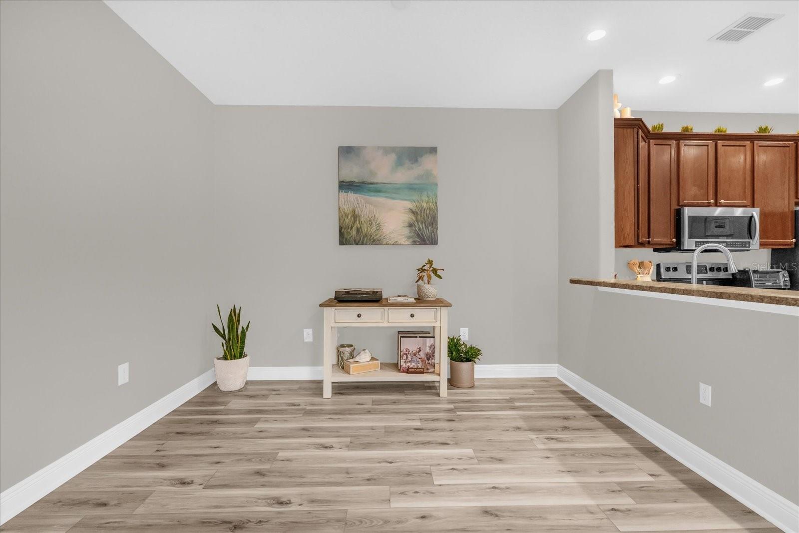 SWEETWATER RIDGE TWNHMS AT MAGNOLIA POINTE PH - Residential