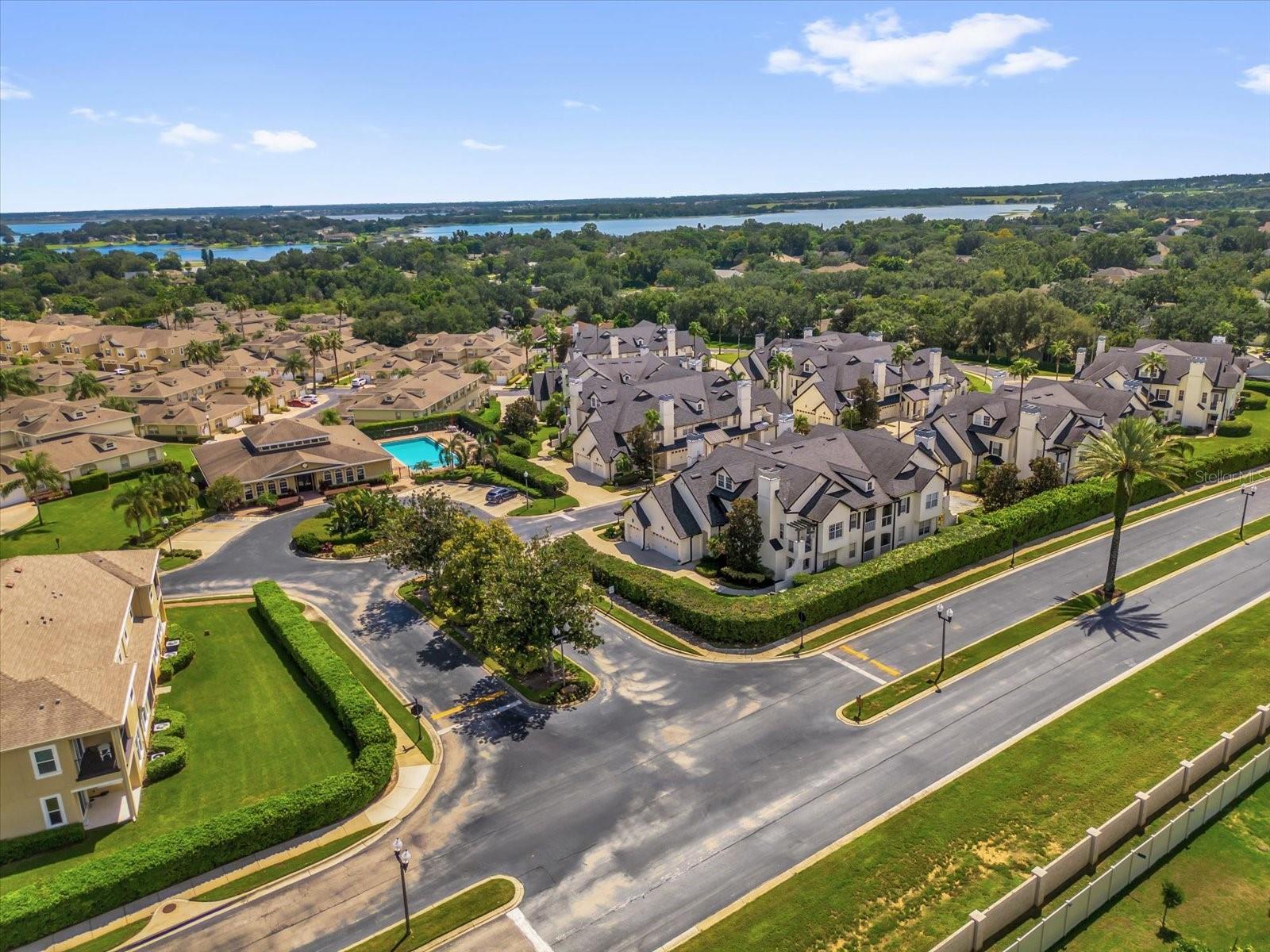 SWEETWATER RIDGE TWNHMS AT MAGNOLIA POINTE PH - Residential