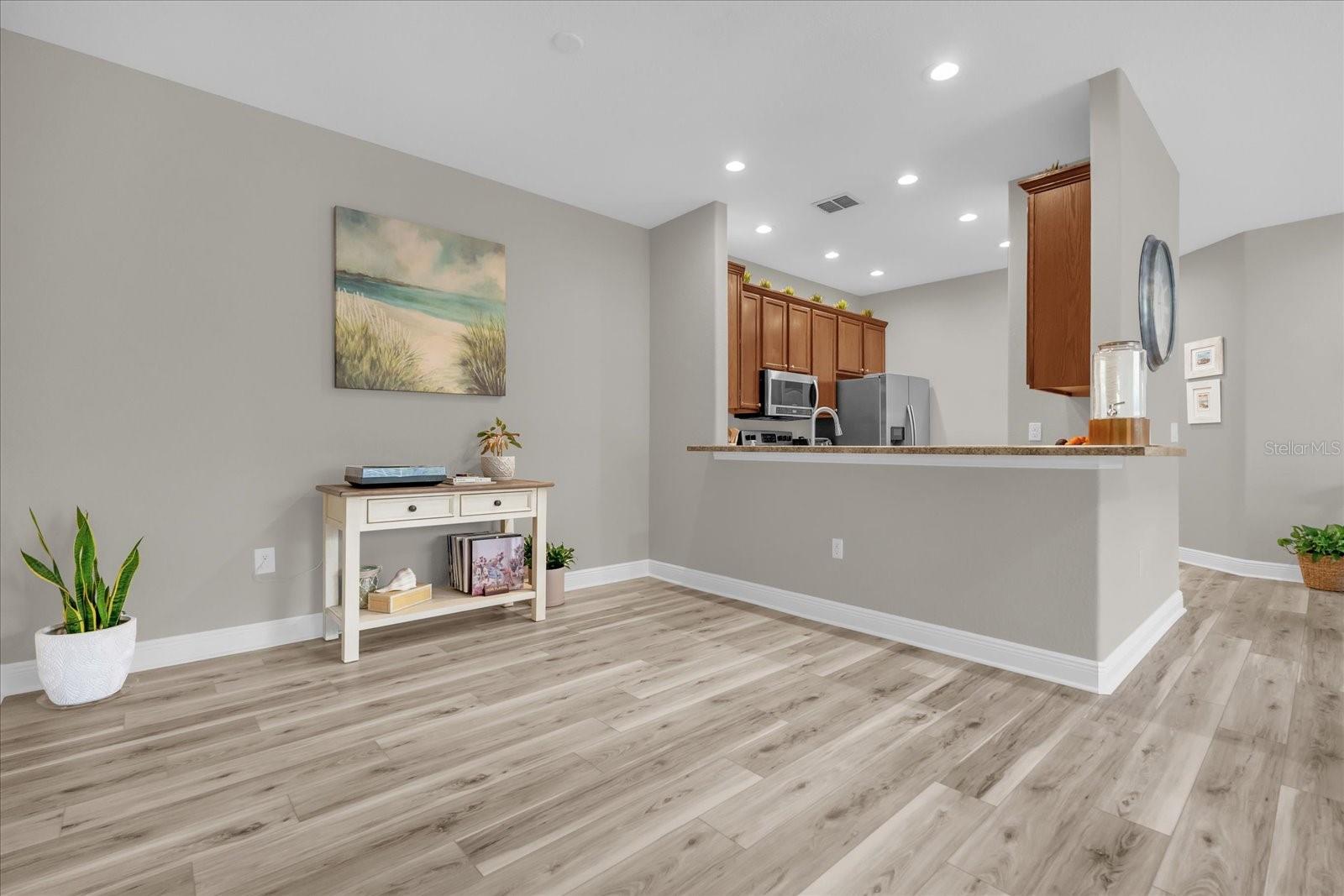 SWEETWATER RIDGE TWNHMS AT MAGNOLIA POINTE PH - Residential