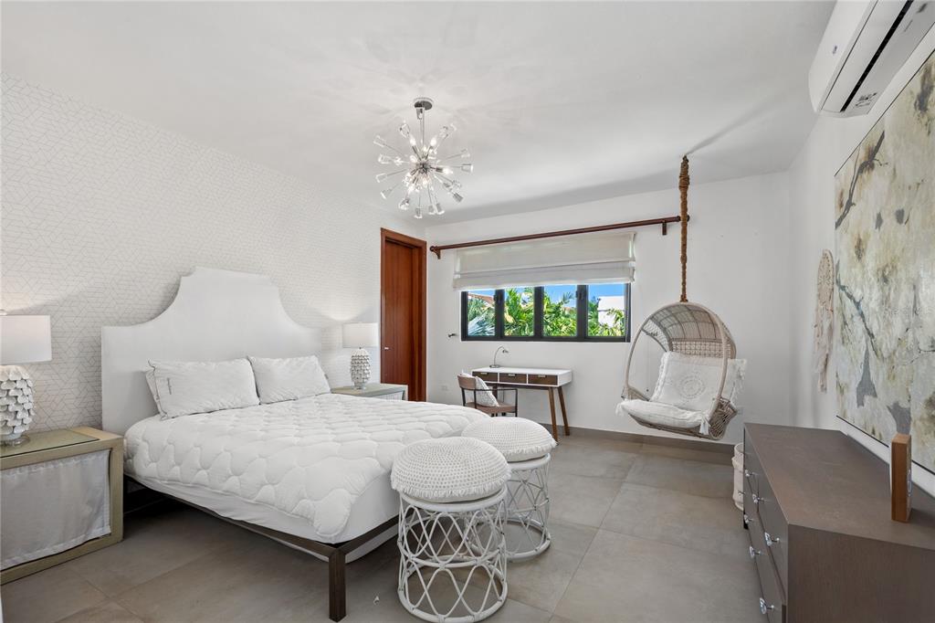 DORADO BEACH EAST - Residential