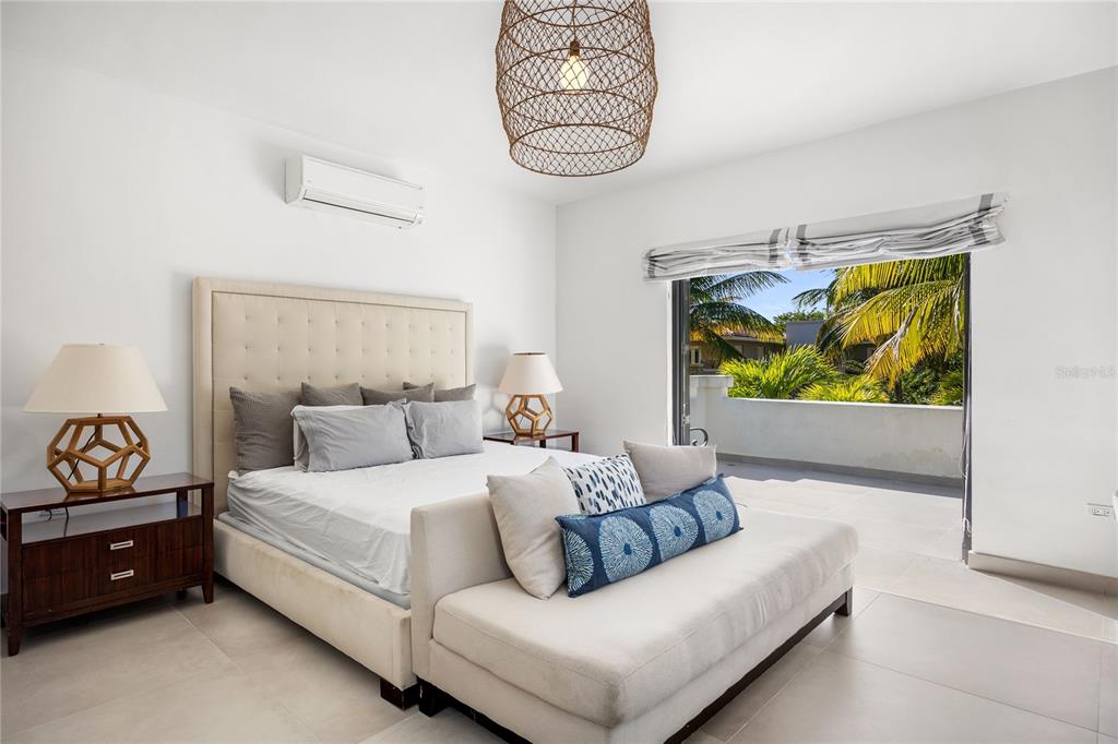 DORADO BEACH EAST - Residential