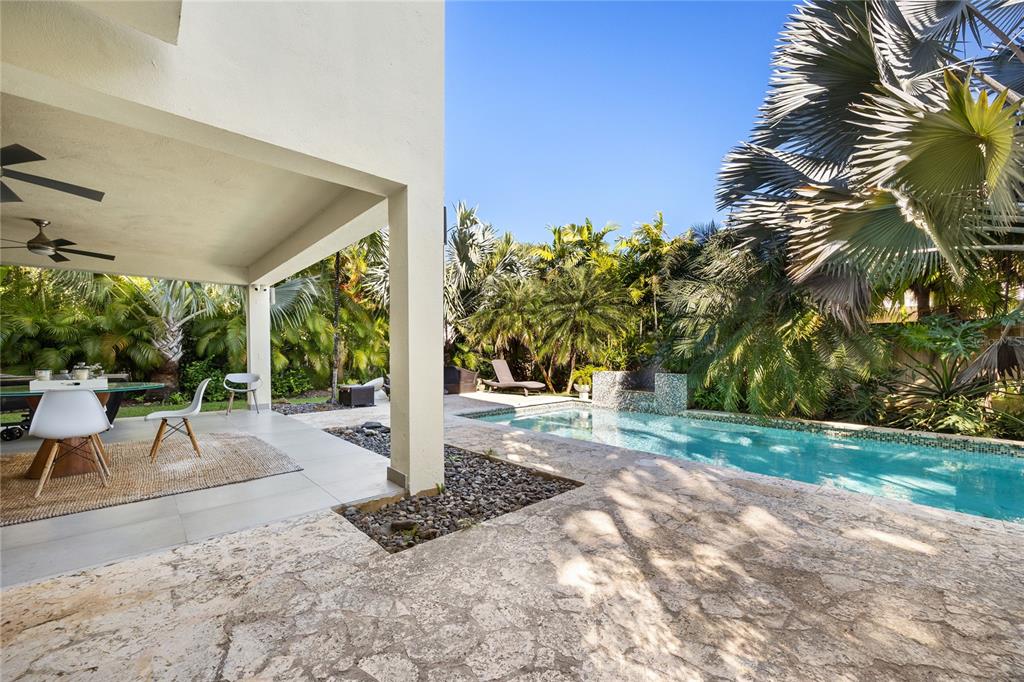 DORADO BEACH EAST - Residential