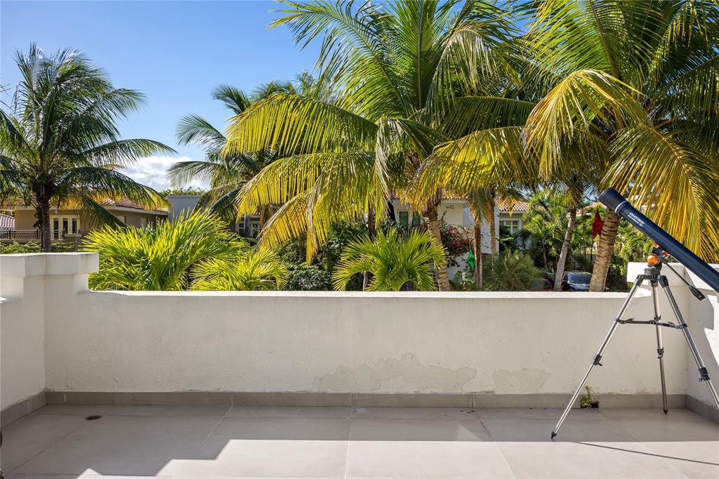 DORADO BEACH EAST - Residential