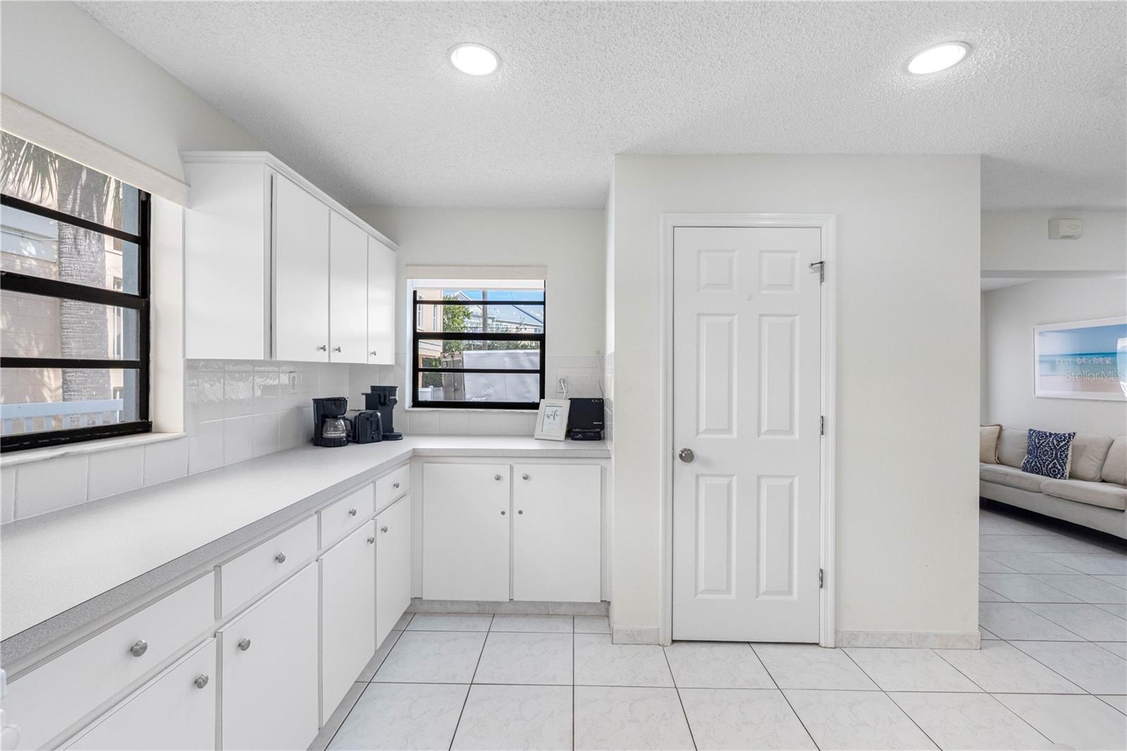LE-MAR APTS CONDO - Residential