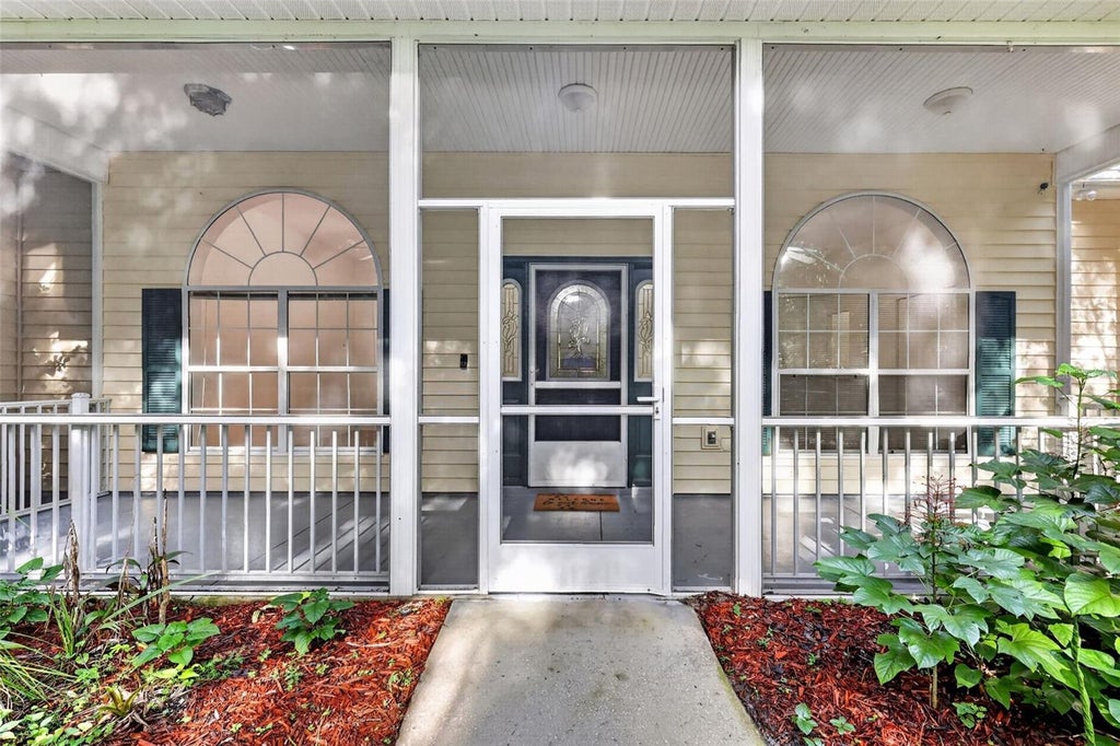Photo of 35015 Radio Road, Leesburg, FL 34788 (MLS # G5117997)