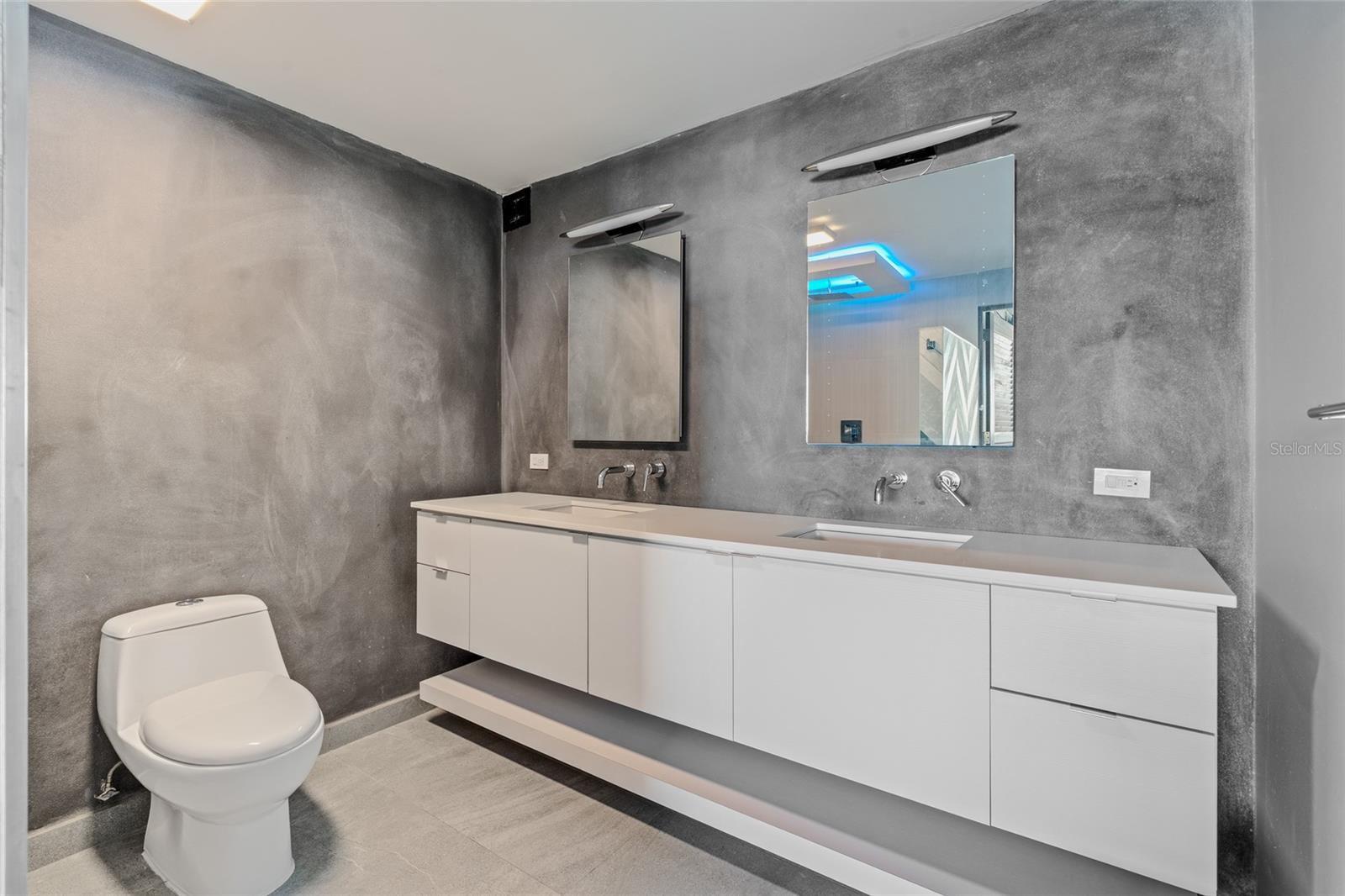 CONDADO - Residential