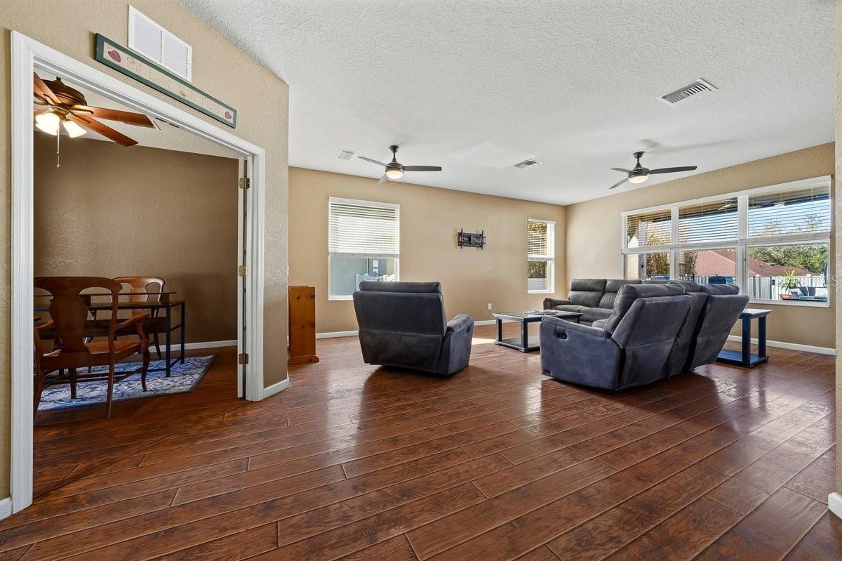 SADDLE CREEK PH 02 - Residential