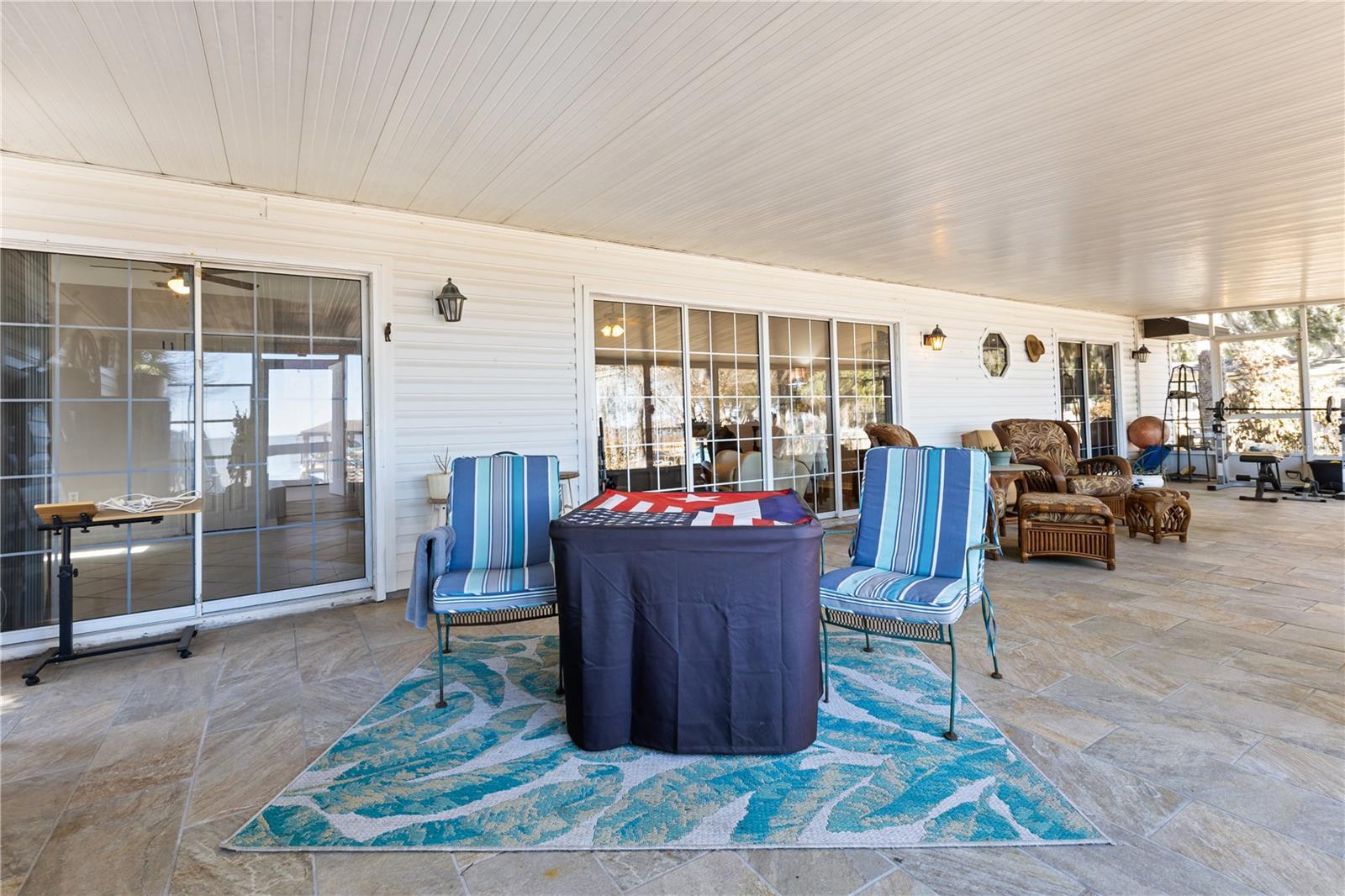 KINGS PENINSULA - Residential