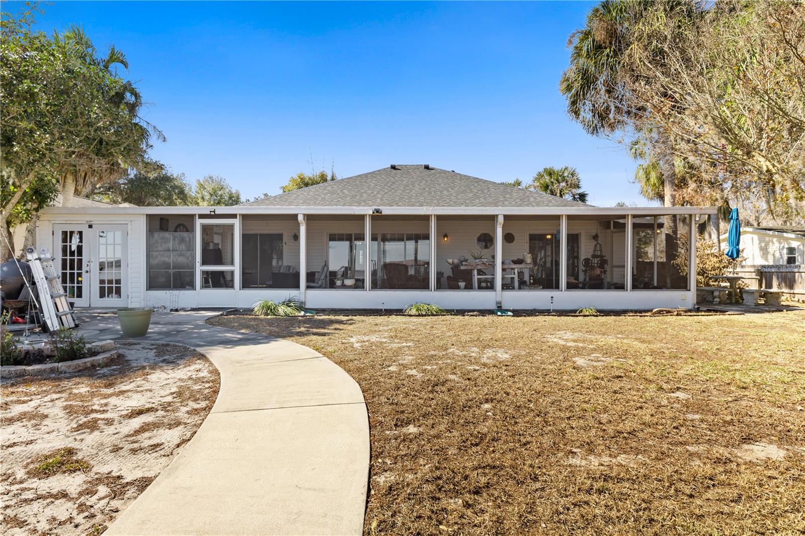 KINGS PENINSULA - Residential