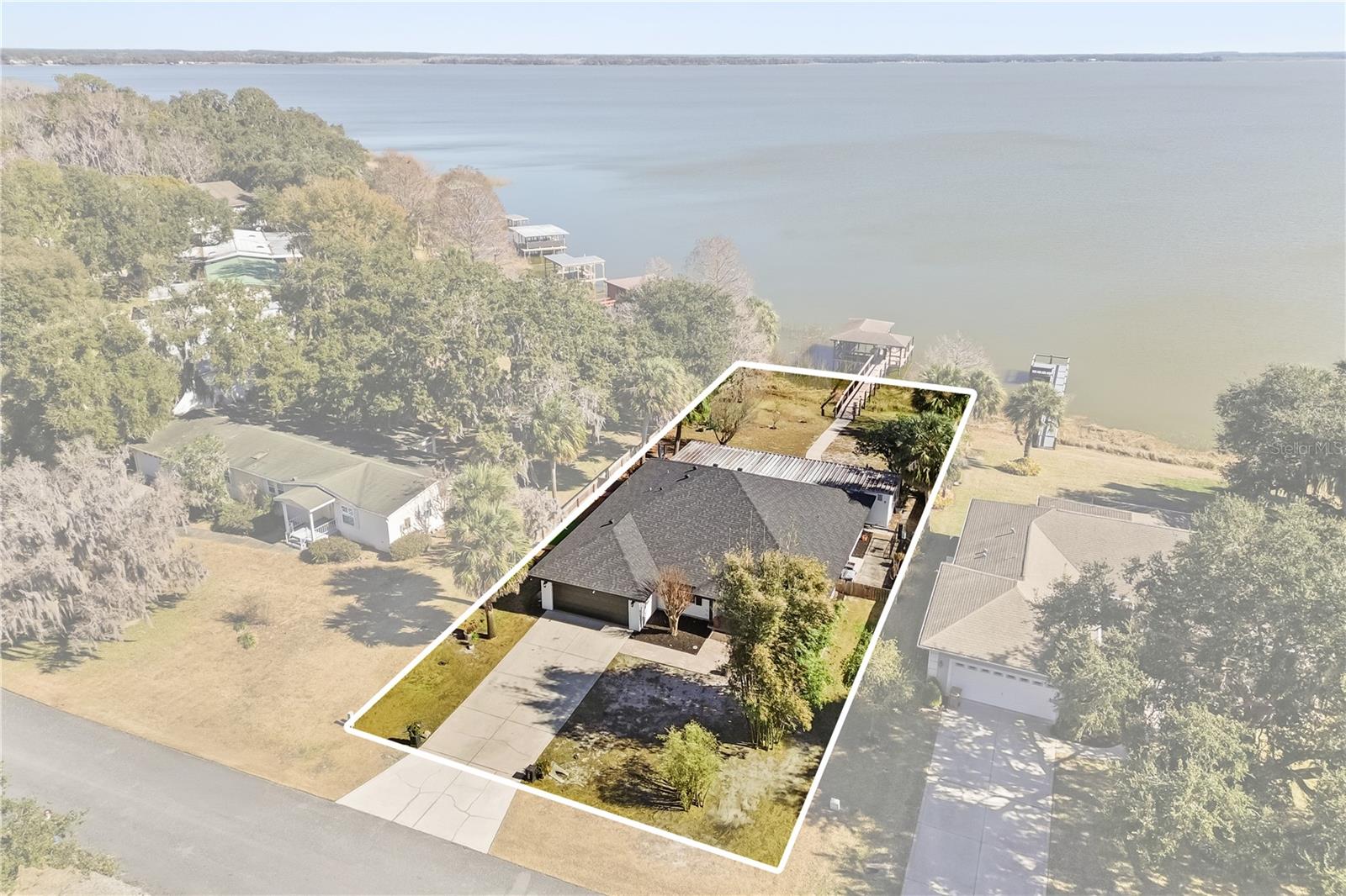 KINGS PENINSULA - Residential