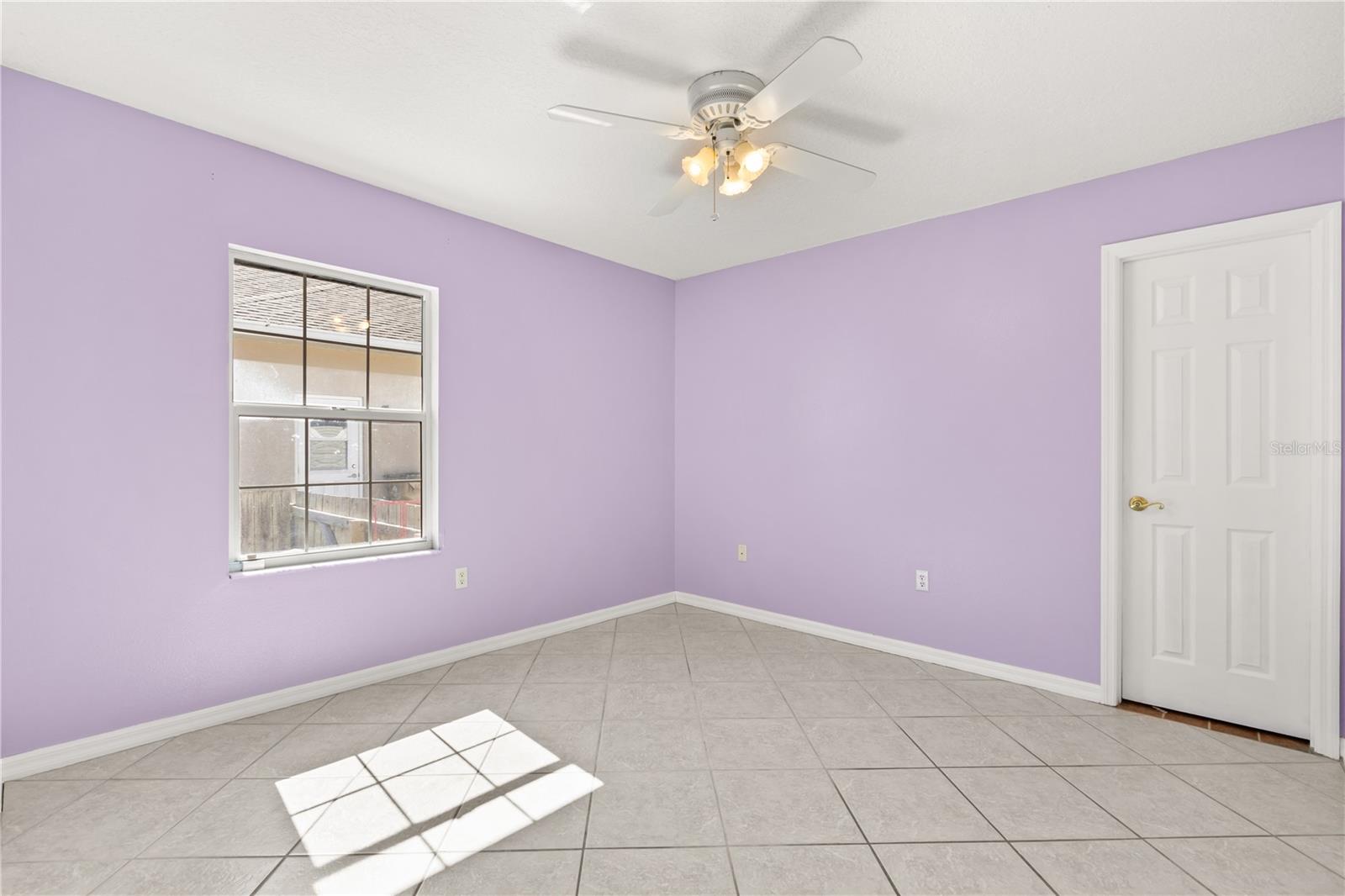 KINGS PENINSULA - Residential