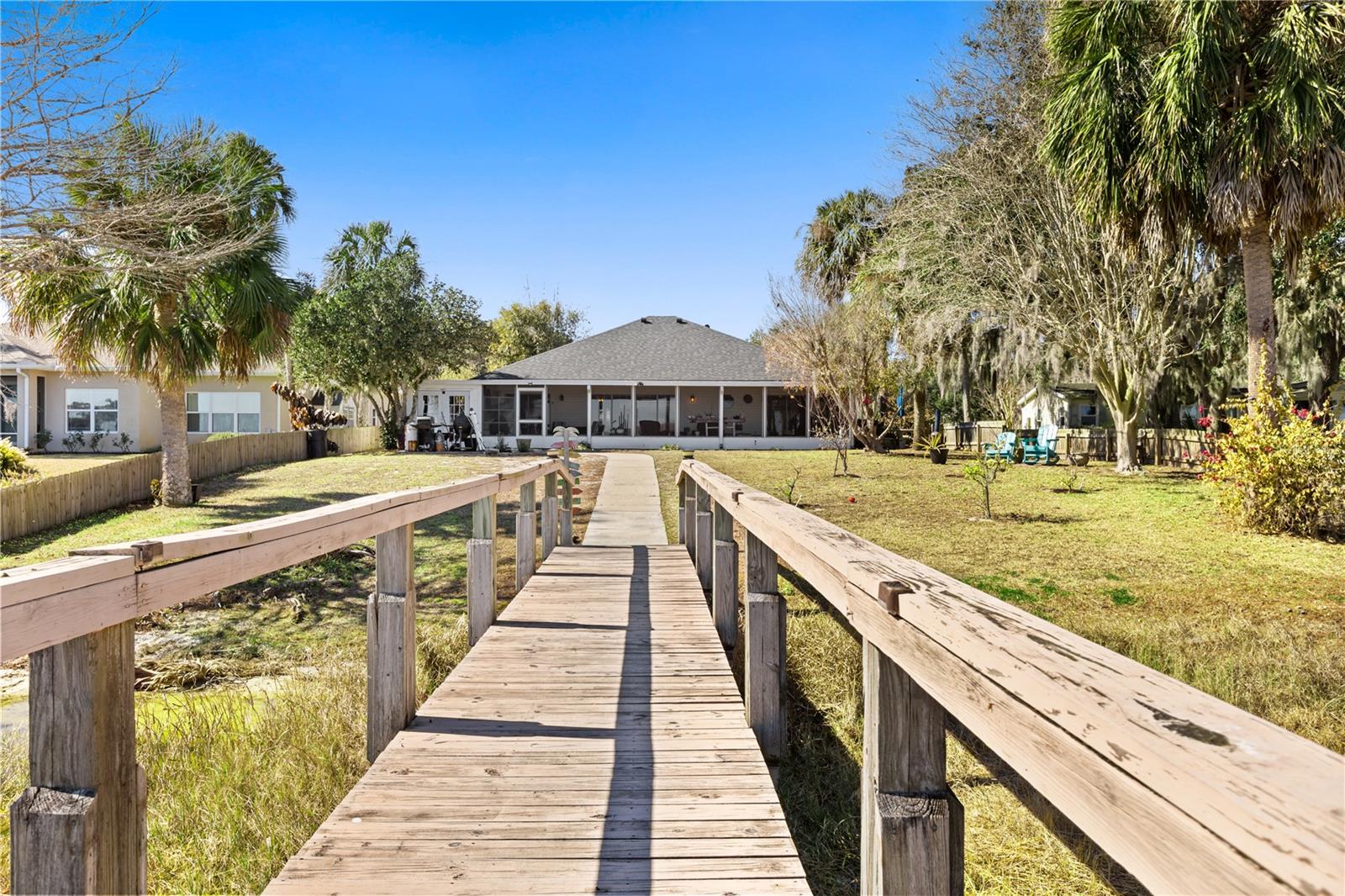 KINGS PENINSULA - Residential