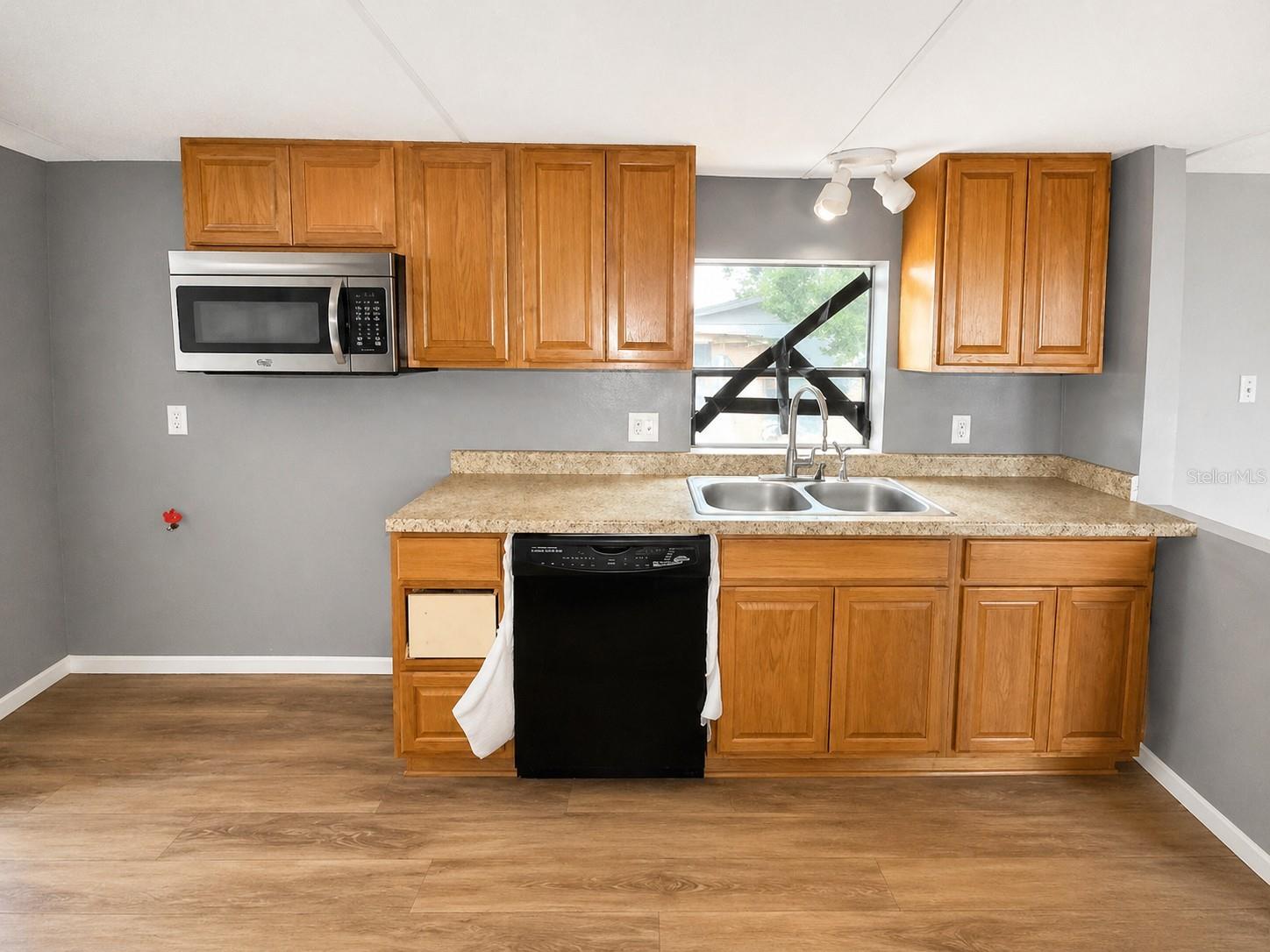 FRUITLAND PARK - Residential