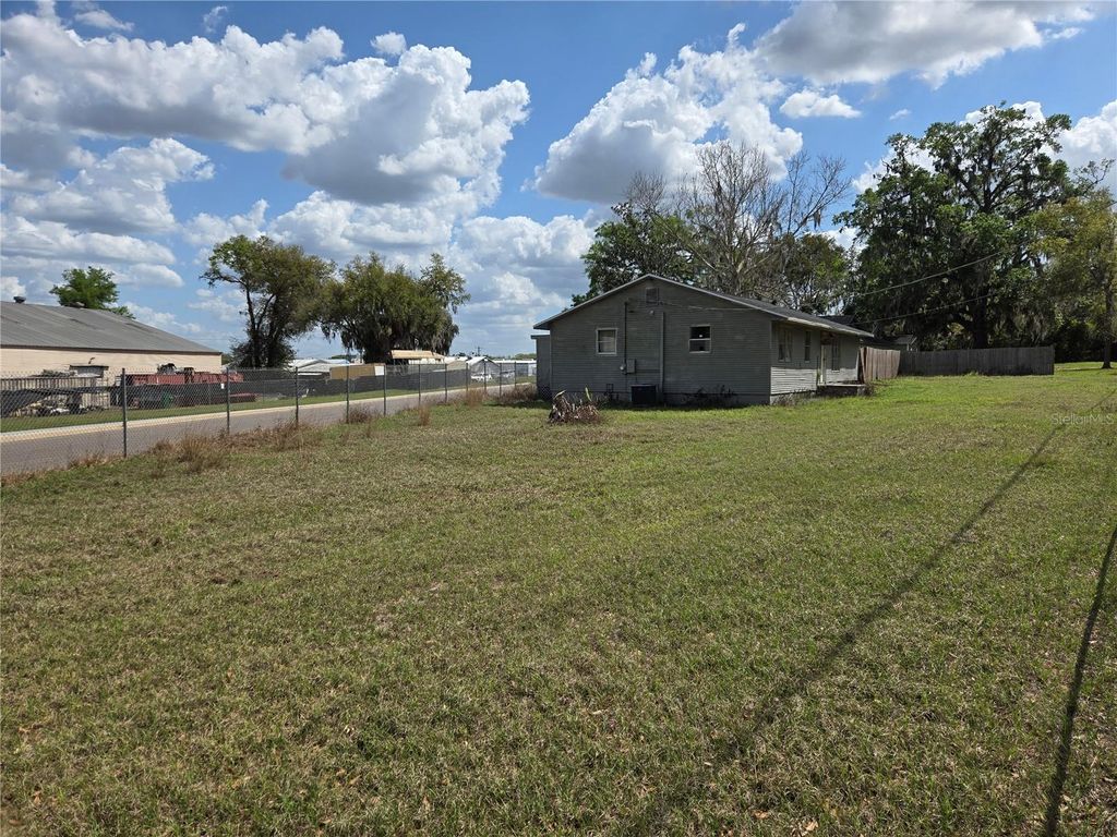 Photo of 14430 10th Street, Dade City, FL 33523 (MLS # TB8484611)