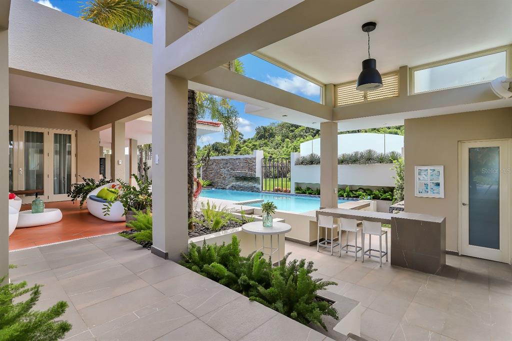 SABANERA DE DORADO - Residential