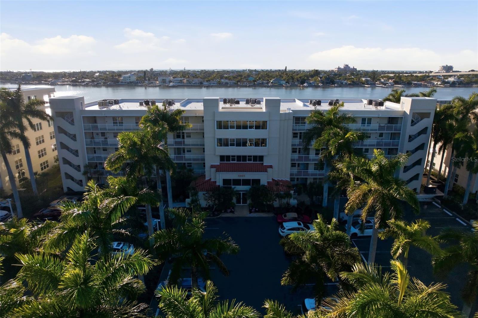 BAHIA VISTA UNIT III - Residential