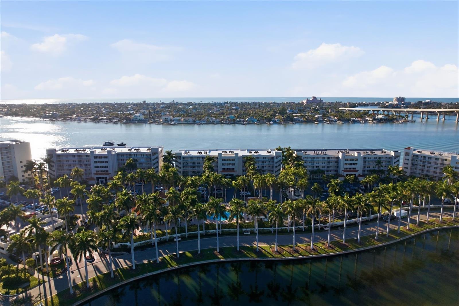 BAHIA VISTA UNIT III - Residential