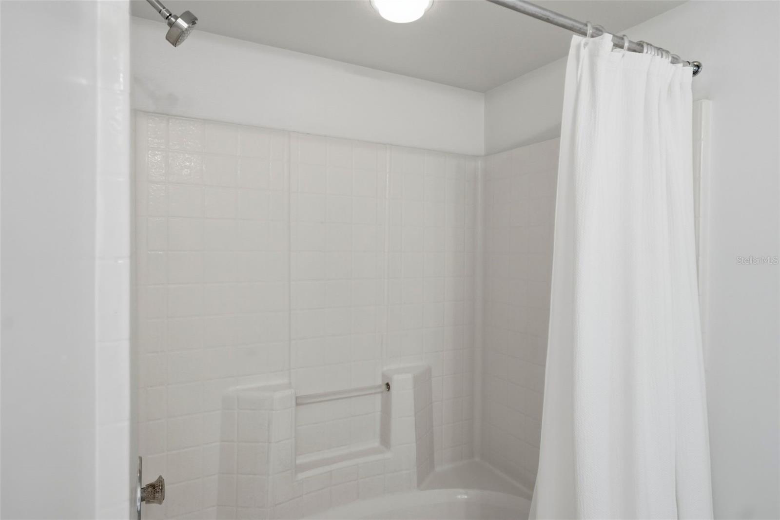 BAHIA VISTA UNIT III - Residential