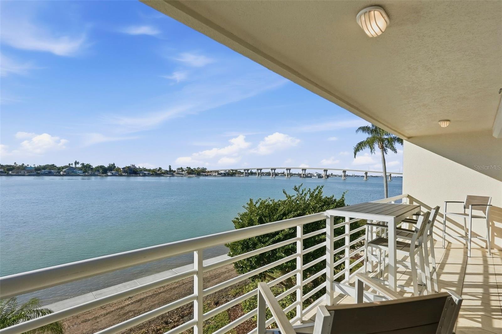 BAHIA VISTA UNIT III - Residential