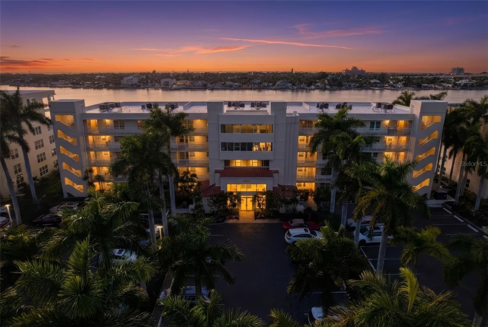 BAHIA VISTA UNIT III - Residential