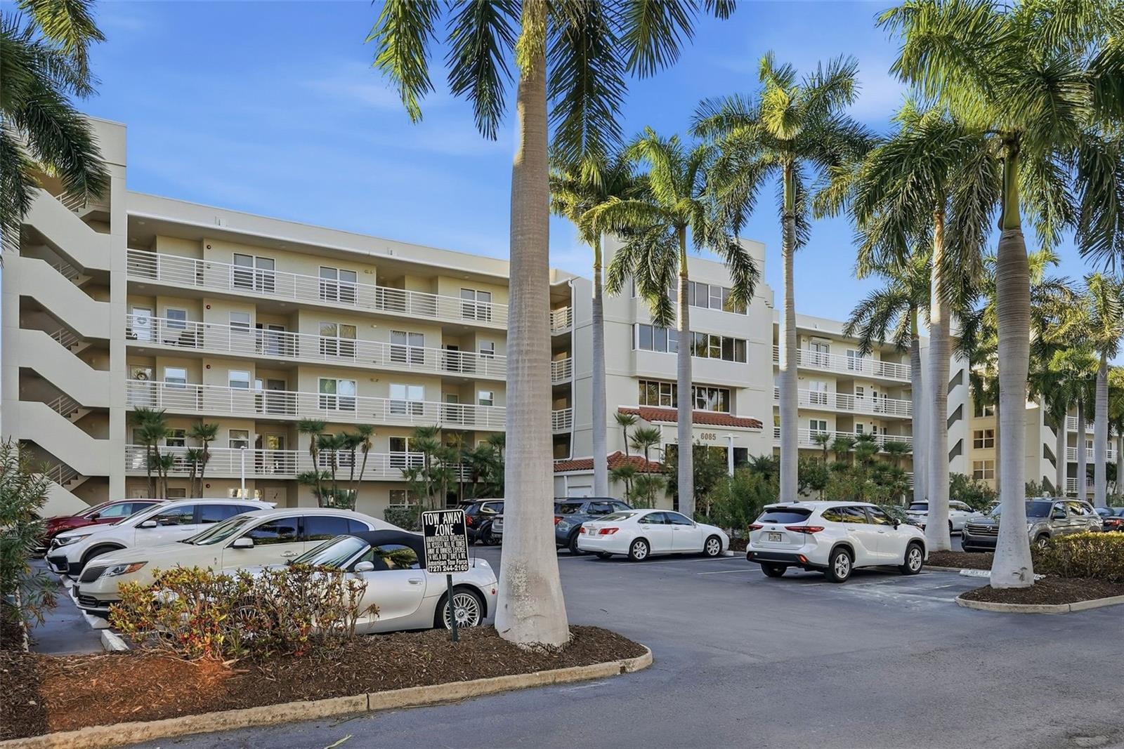 BAHIA VISTA UNIT III - Residential