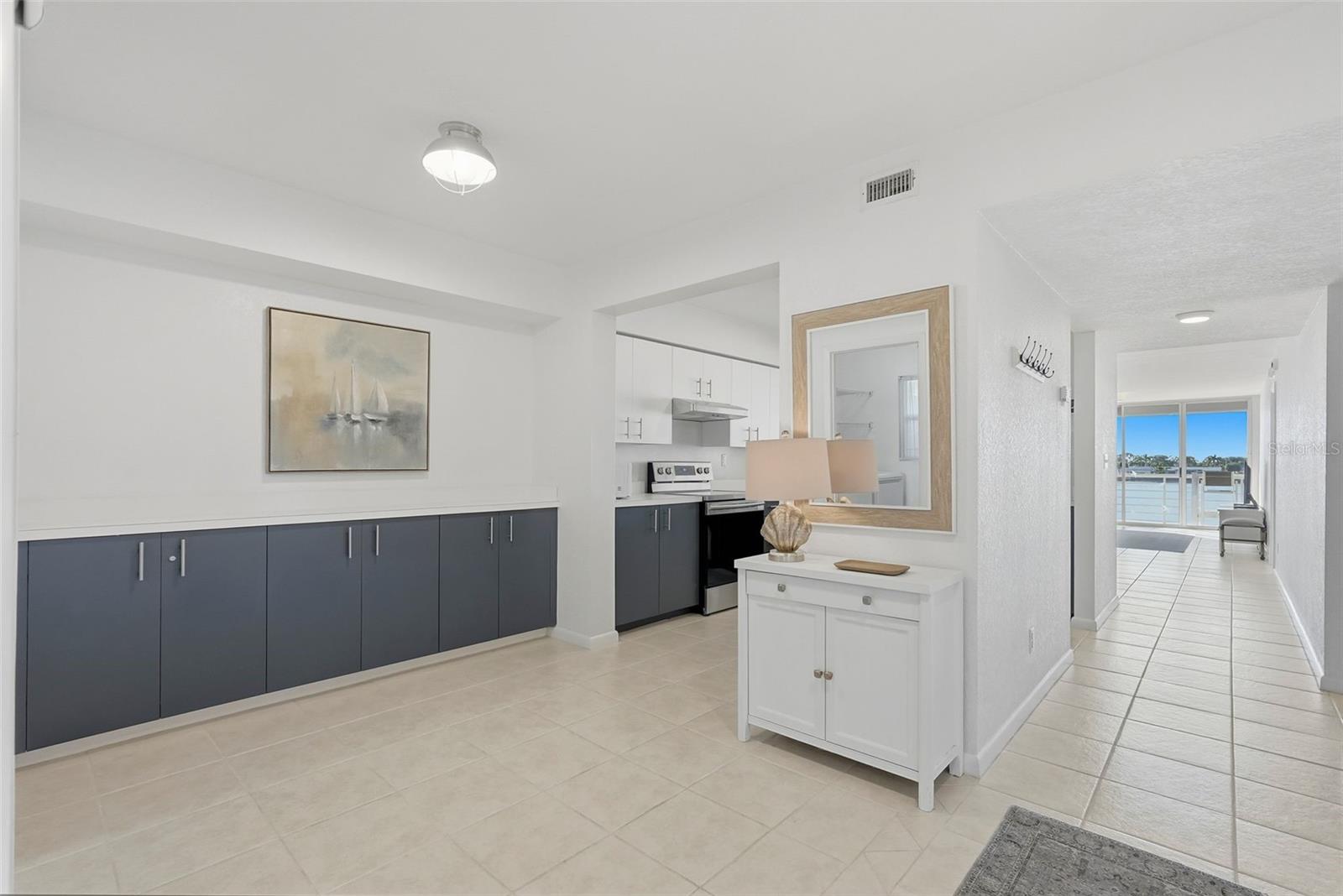 BAHIA VISTA UNIT III - Residential