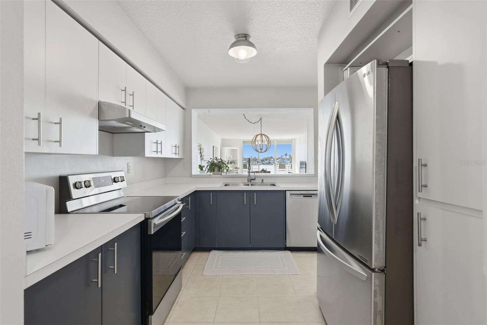 BAHIA VISTA UNIT III - Residential