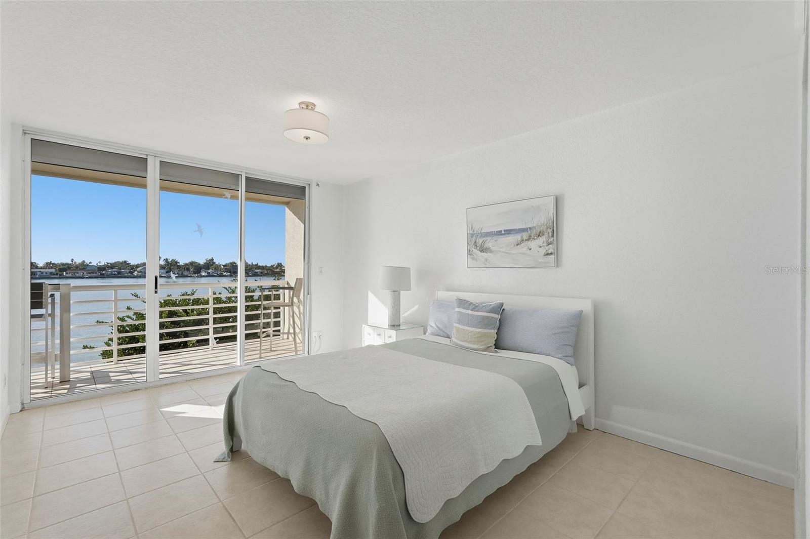 BAHIA VISTA UNIT III - Residential